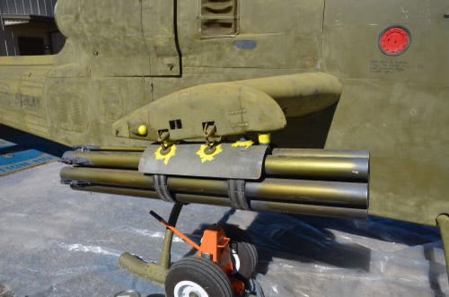 Vietnam Era Rocket Pods and Warheads Kit - 1/35