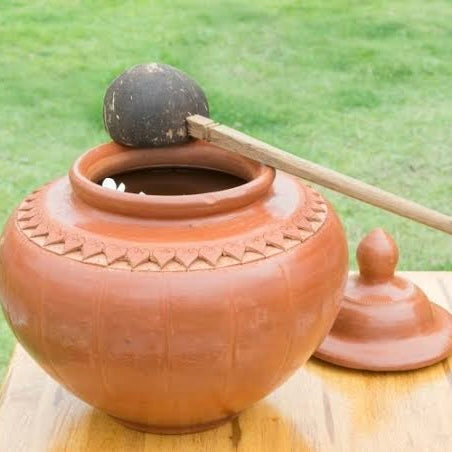 Vietnamese Large Water Pots with Ladles -1/35