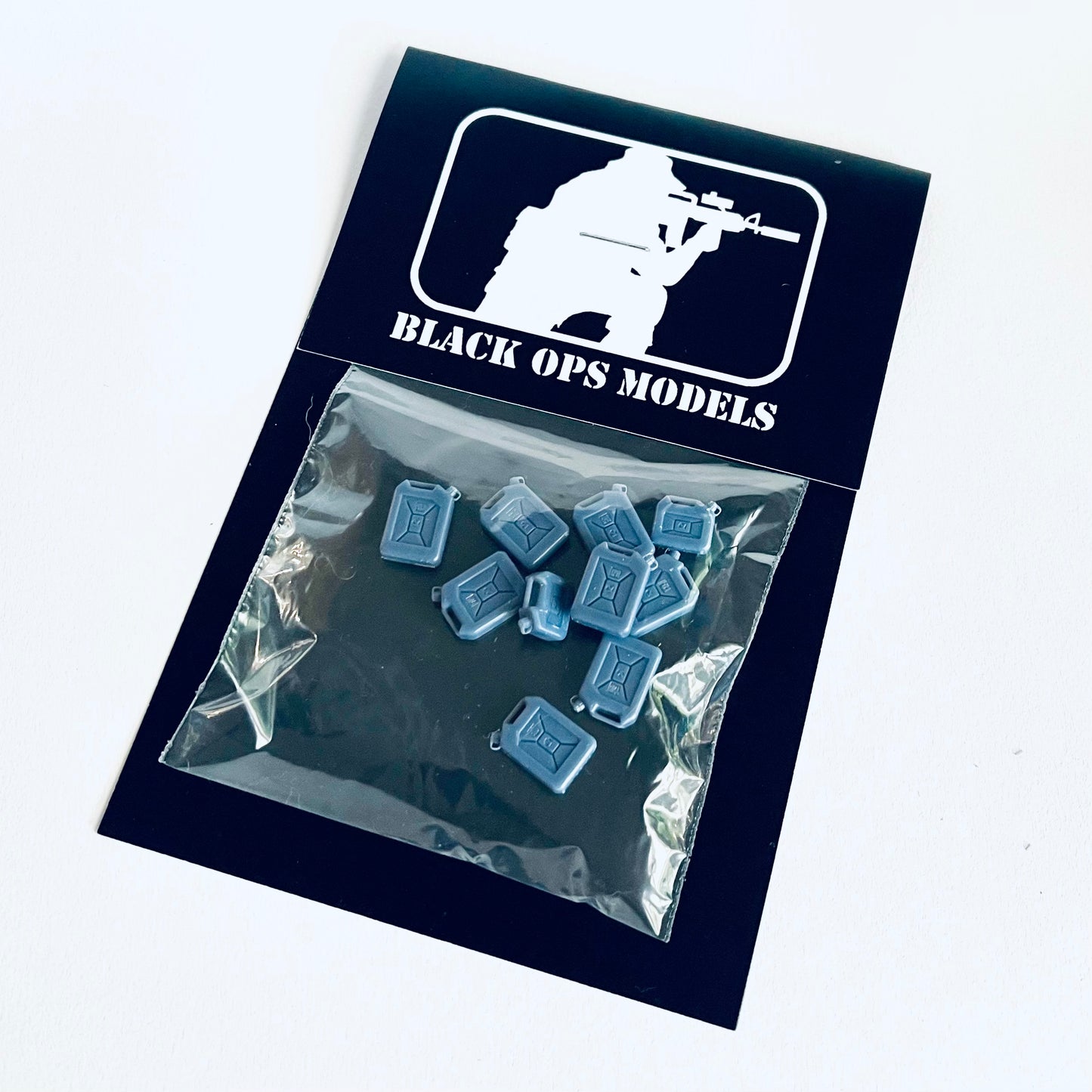 IDF Pattern Fuel & Water Containers 10L & 20L - 1/35