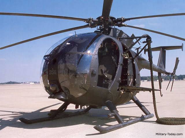 Little Bird MH-6 Operator Bench Seat & Mounted Machine Gun Kit - 1/35