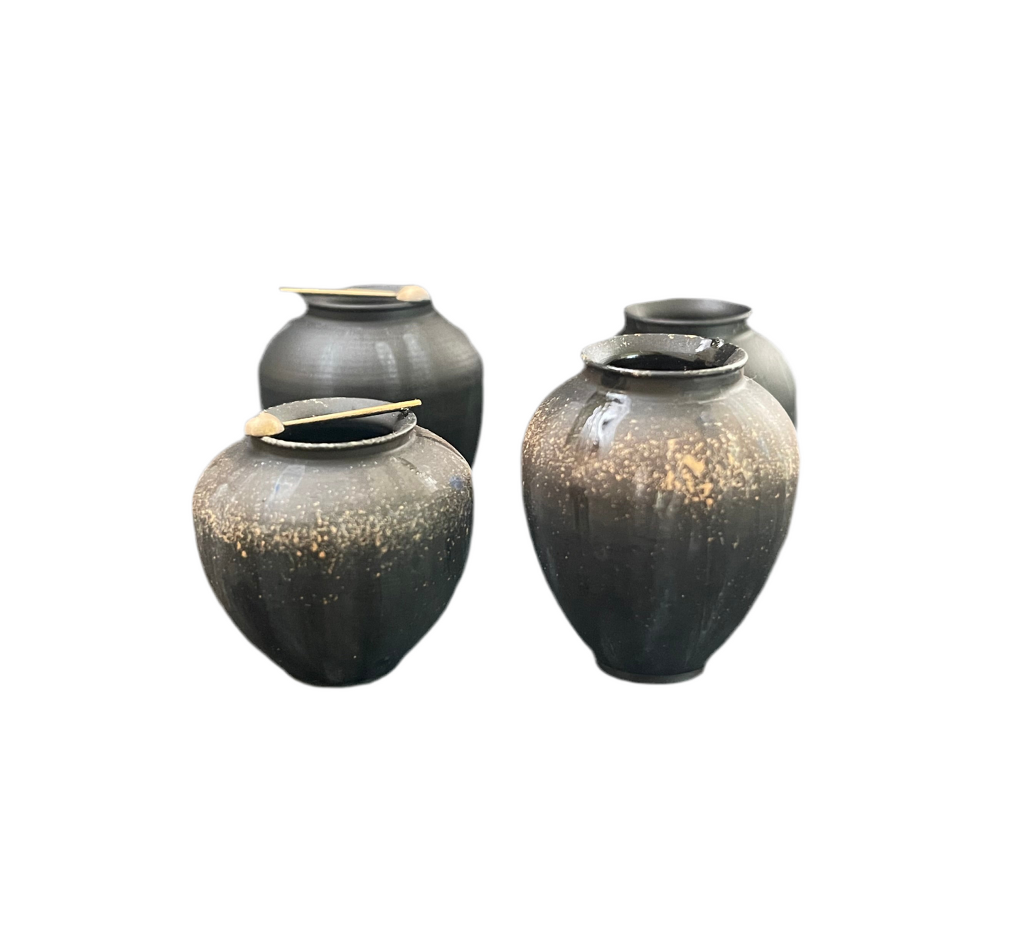 Vietnamese Large Water Pots with Ladles -1/35