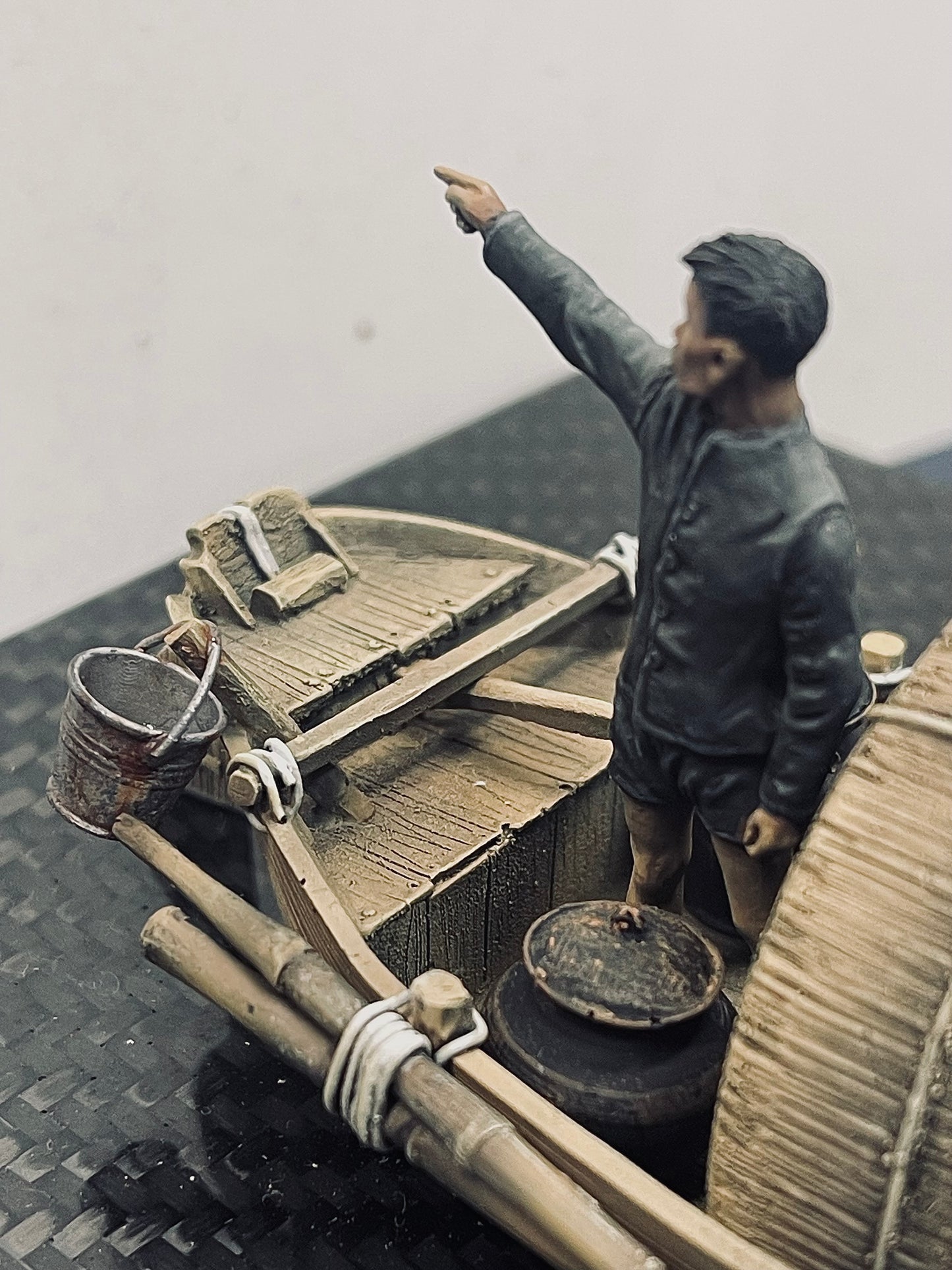 Vietnamese Foods Urns and Bird Cages - 1/35