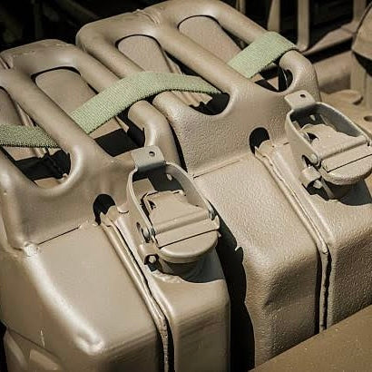 US Pattern 20L Fuel & Water Containers - 1/35