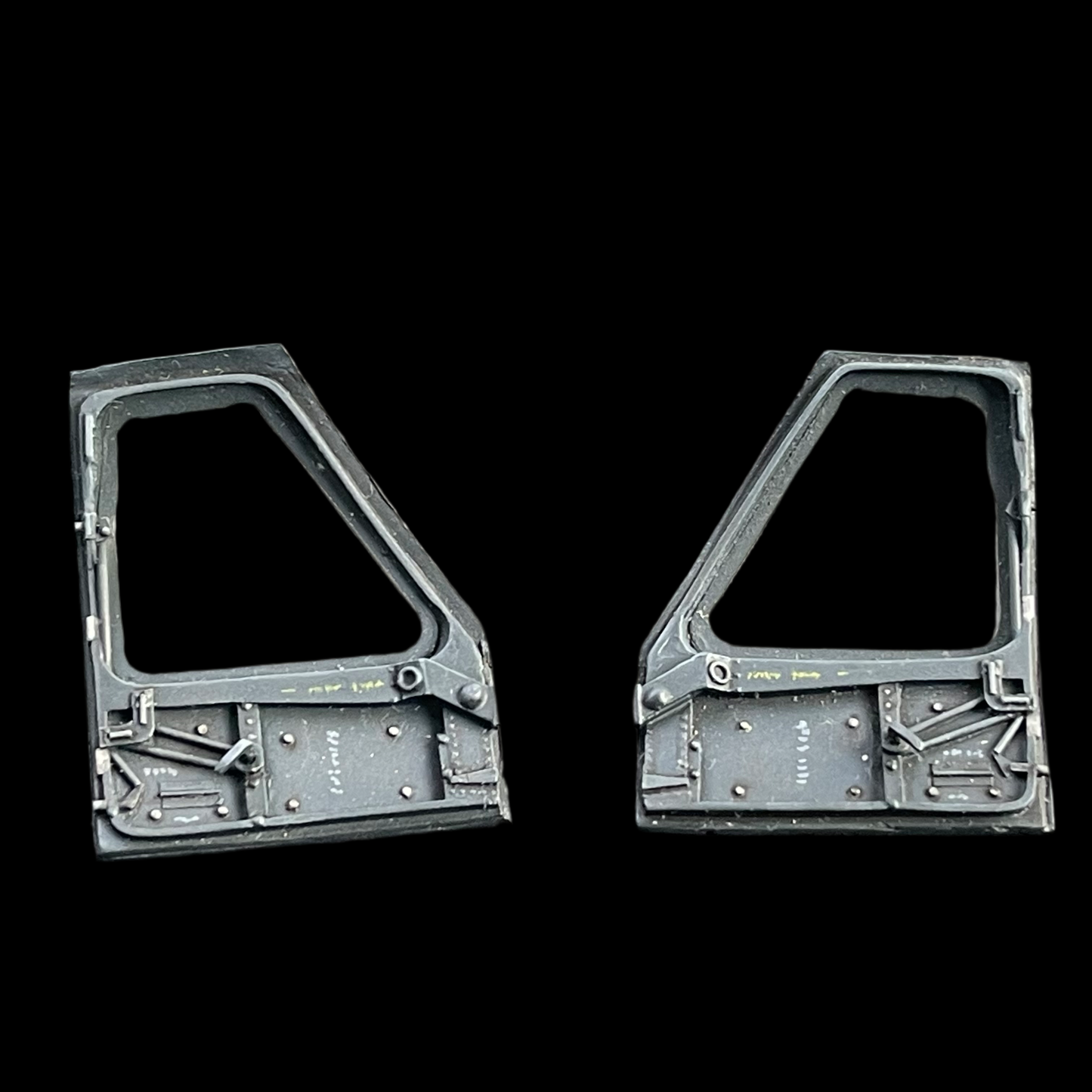 Blackhawk Detailed Door Set and Refuelling Port Upgrade Kit - 1/35