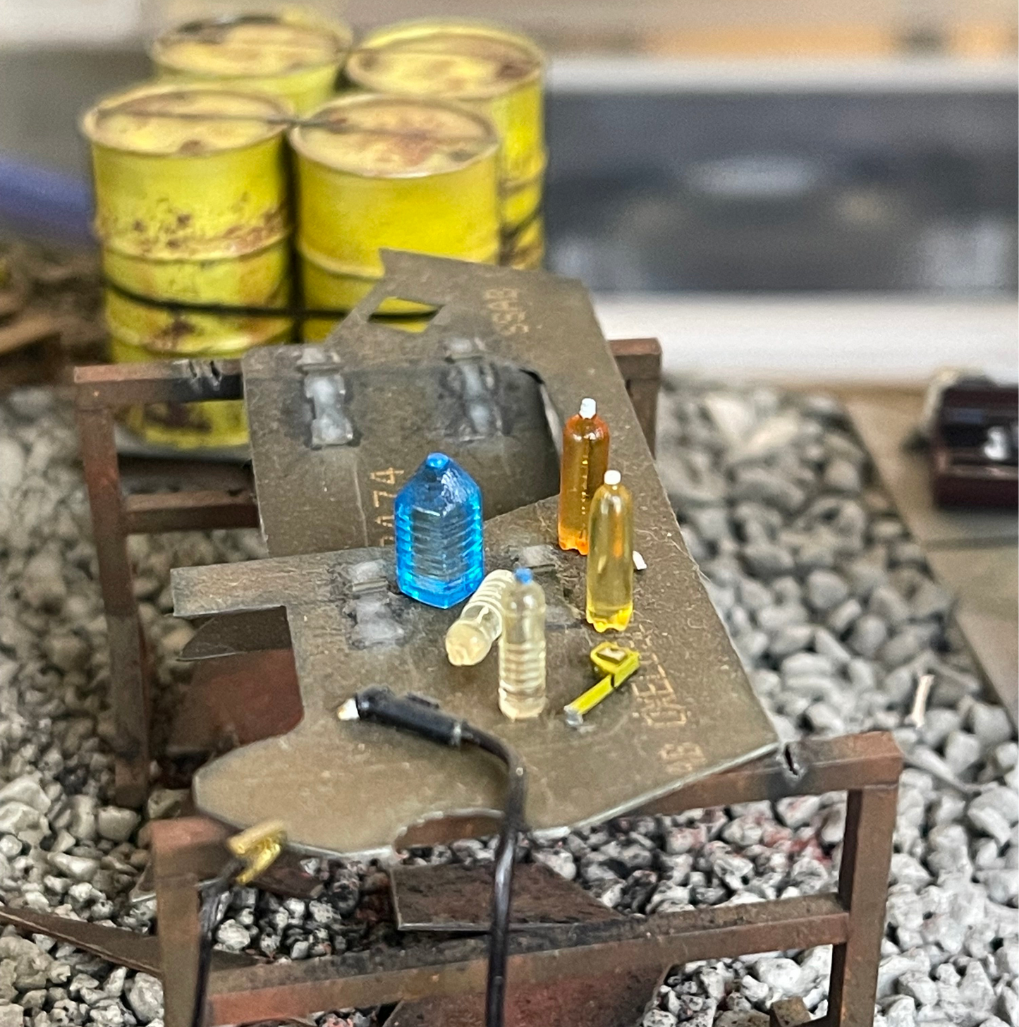 Water and Soda Bottles - Assorted - 1/35