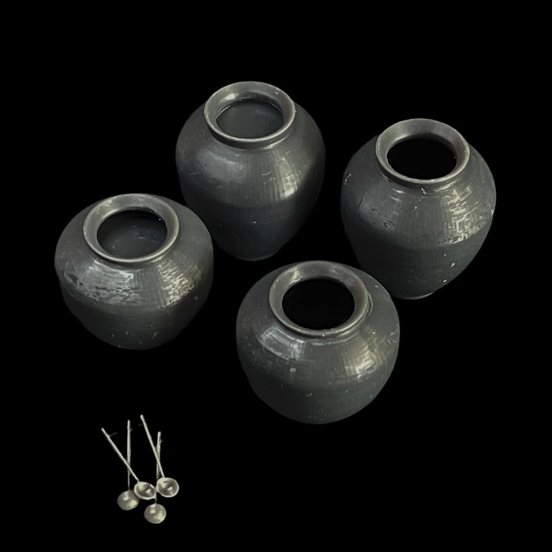 Vietnamese Large Water Pots with Ladles -1/35