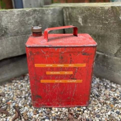 Gasoline or Oil Can Metal 2 Gallon - 1/35
