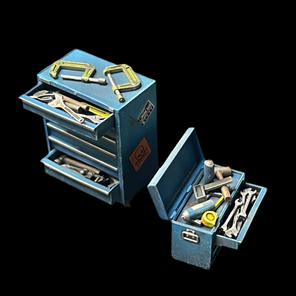 Modern Tool Chest and Tools - 1/35