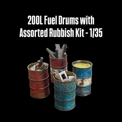 200L Fuel Drums with Assorted Rubbish Kit - 1/35