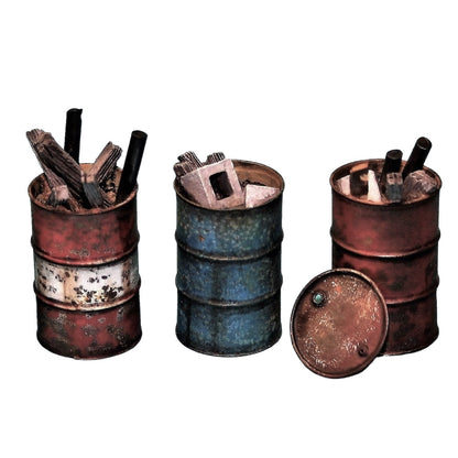 200L Fuel Drums with Assorted Rubbish Kit - 1/35