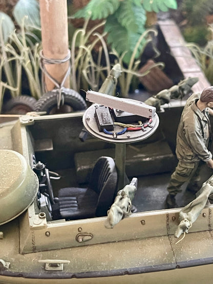 LSSC Engine Bay  Conversion Kit  for Dragon LSSC  “NAM SERIES” - 3301 - 1/35