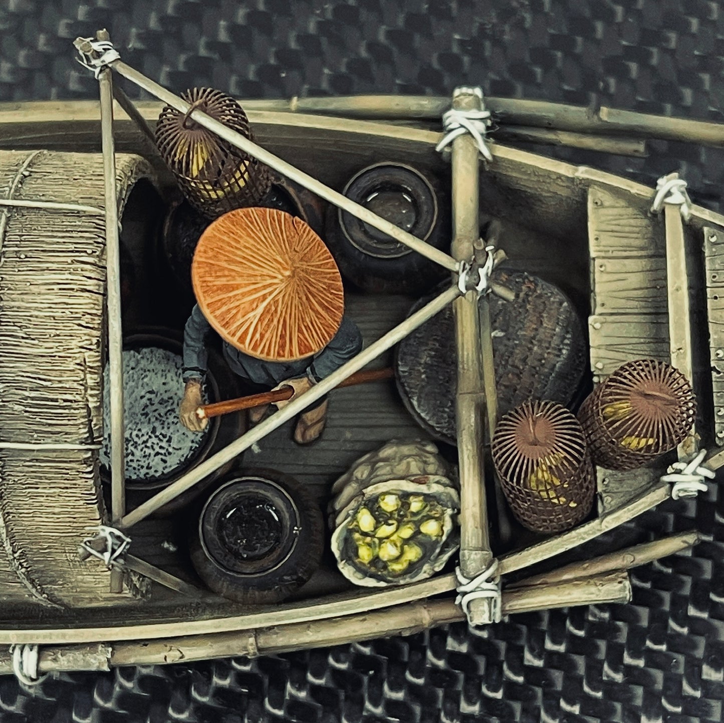 Vietnamese Foods Urns and Bird Cages - 1/35