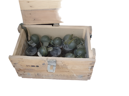 Small Wooden Supply Boxes - 1/35