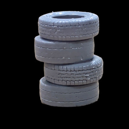 Workshop Tyre Stack & Loose Tyres – 1/35