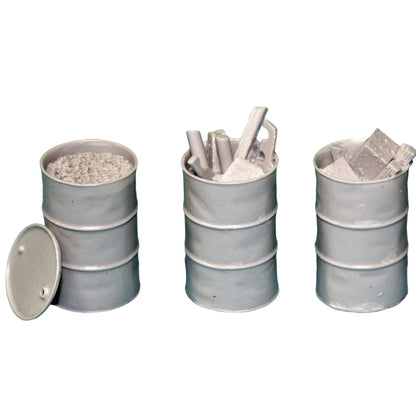 200L Fuel Drums with Assorted Rubbish Kit - 1/35