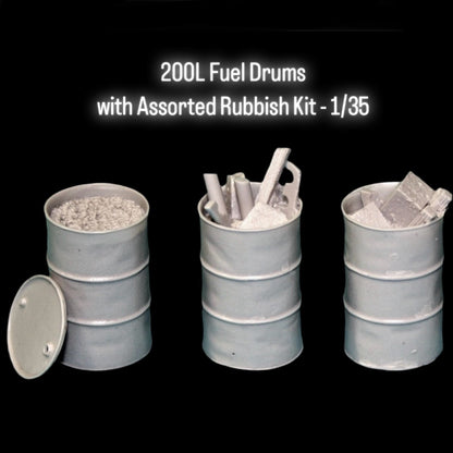 200L Fuel Drums with Assorted Rubbish Kit - 1/35