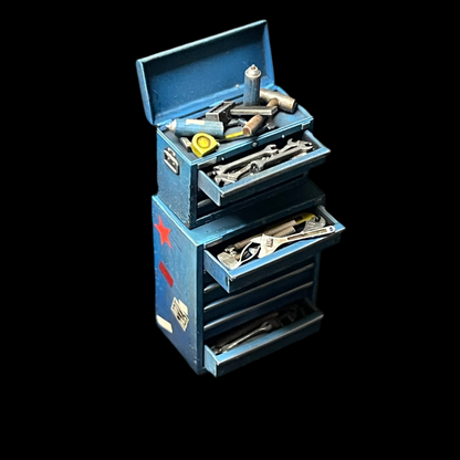 Modern Tool Chest and Tools - 1/35