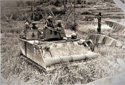 Armoured Vehicle Defensive Position Kit - 1/35