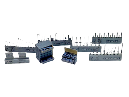 Modern Tool Chest and Tools - 1/35
