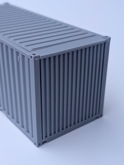 20 Foot Shipping Container Kit - 1/35