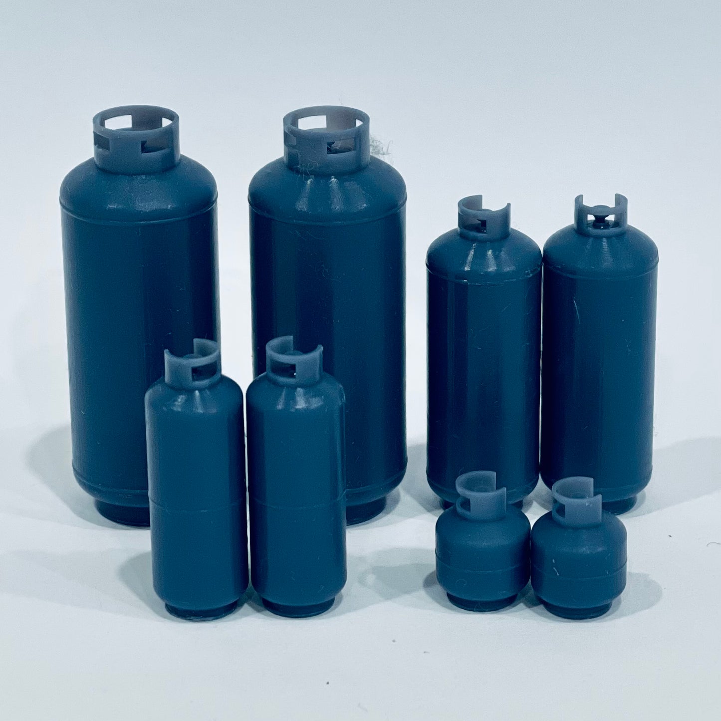 Gas Bottles - Assorted Sizes - 1/35